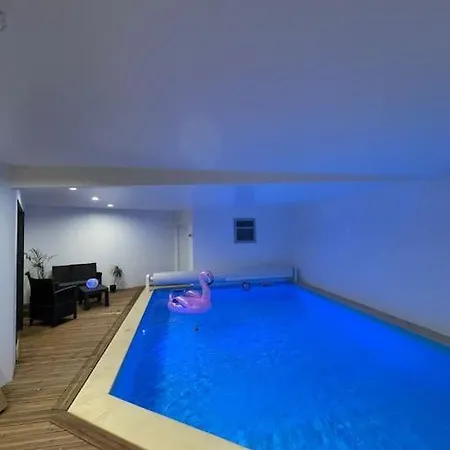 Ferienhaus A L Oree Du Bois Piscine Interieure Privee Sans Vis A Vis *