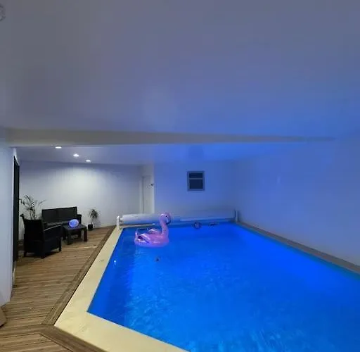 Hébergement de vacances A L Oree Du Bois Piscine Intérieure Privée Sans Vis à Vis *