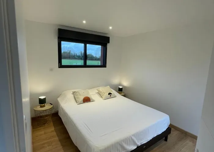 Hébergement de vacances A L Oree Du Bois Piscine Intérieure Privée Sans Vis à Vis