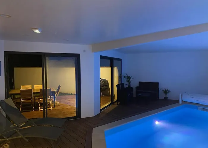 A L Oree Du Bois Piscine Intérieure Privée Sans Vis à Vis Auvilliers