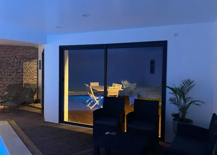 A L Oree Du Bois Piscine Intérieure Privée Sans Vis à Vis Hébergement de vacances *